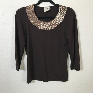 Tessori Blouse Women's Size M Brown 3/4 Sleeve Animal Print Rayon‎ Blend